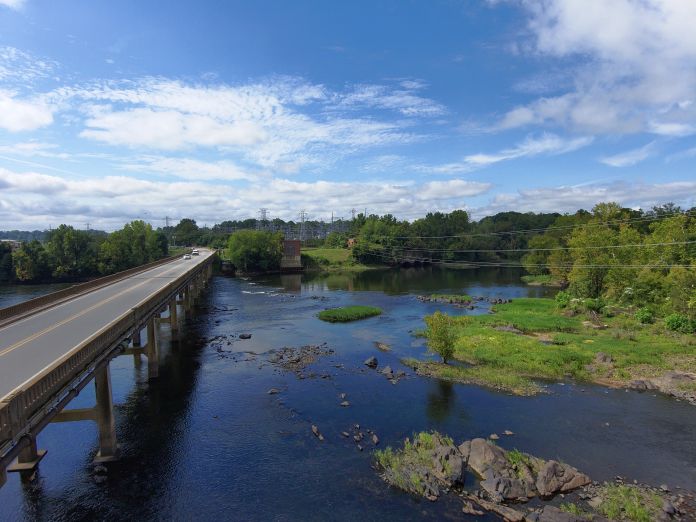 Bridge across the James River